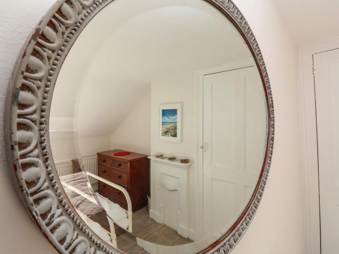 Osprey, Southwold in Suffolk. Four-bedroom, duplex apartment near amenities. Pet and family friendly