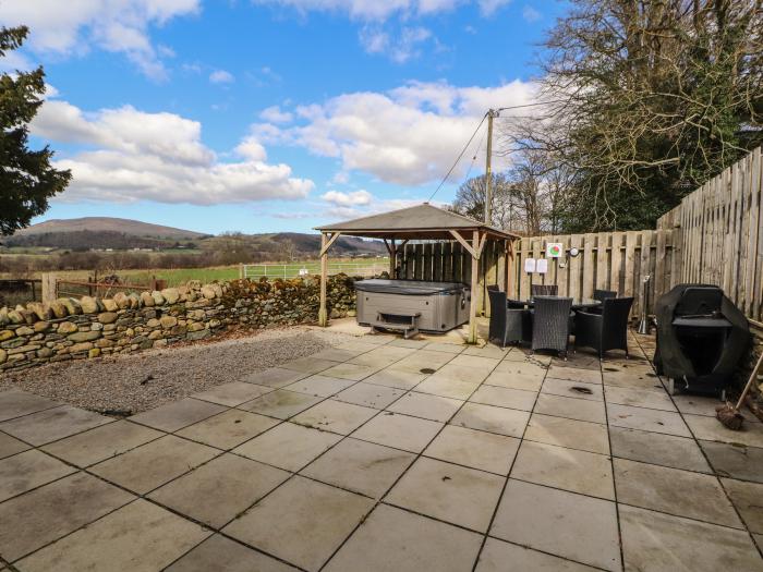 The Croft near Keswick, Cumbria, hot tub, barbecue, ground-floor living, off-road parking for three.