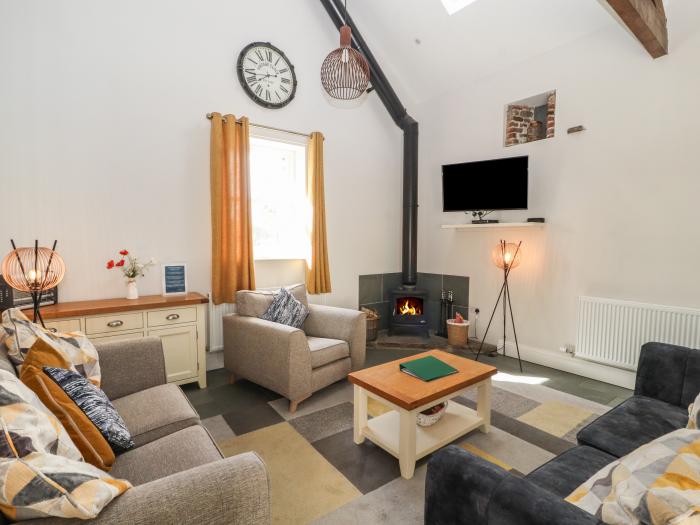 The Croft near Keswick, Cumbria, hot tub, barbecue, ground-floor living, off-road parking for three.