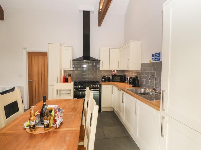 The Croft near Keswick, Cumbria, hot tub, barbecue, ground-floor living, off-road parking for three.