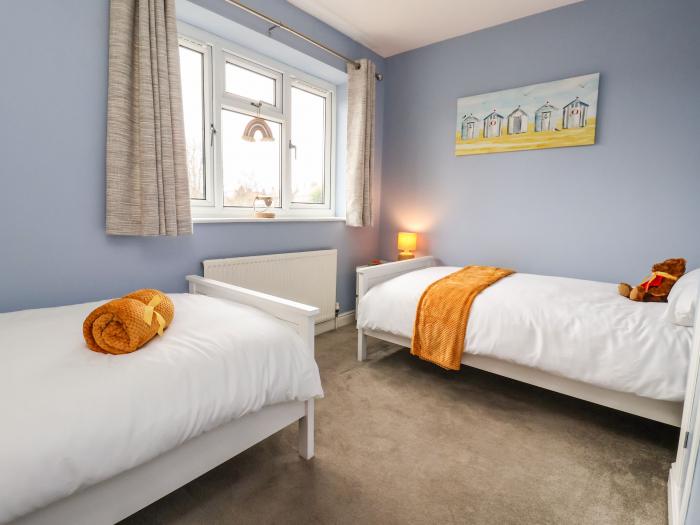 The Beach Huts, Hornsea, East Riding of Yorkshire, family-friendly, pets, close to amenities,5bed