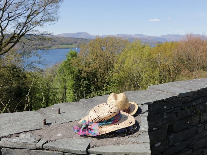 Rose Cottage, Ambleside, Cumbria. Close to local amenities. Woodburning stove. Riverside. Four beds.