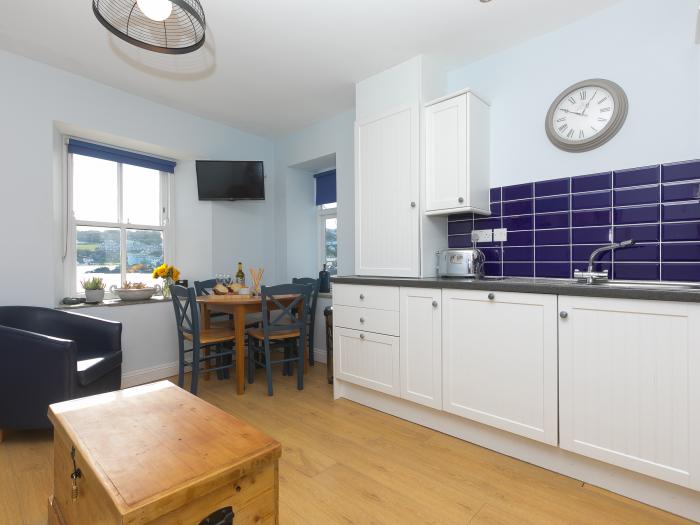 5 St Brigids, St Ives, Cornwall. Harbour views. Close to a beach. Open-plan. Close to shop. WiFi. TV