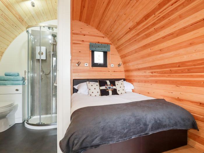 Polgooth Inn Glamping Pod 2, Polgooth