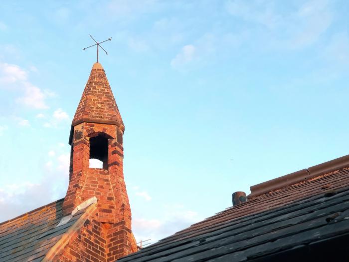 The Old School House, Sunk Island, East Yorkshire. One-bedroom home, ideal for couples. Pet-friendly