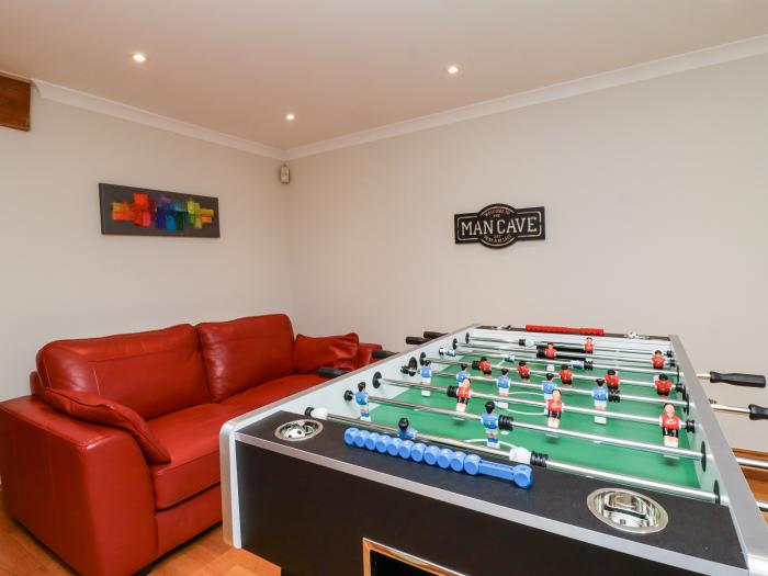 36 Glen Road in Eldwick, West Yorkshire. Five-bedroom stylish home with games room and hot tub. Pets