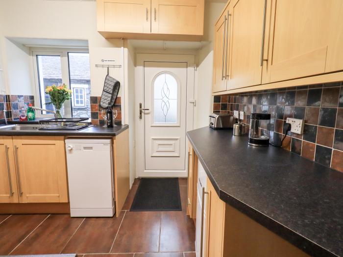 6 Calgarth View, in Windermere, Cumbria. Amenities nearby. Off-road parking. Pet-friendly. Smart TV.