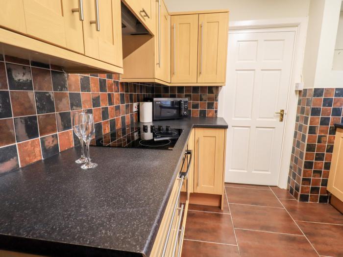 6 Calgarth View, in Windermere, Cumbria. Amenities nearby. Off-road parking. Pet-friendly. Smart TV.