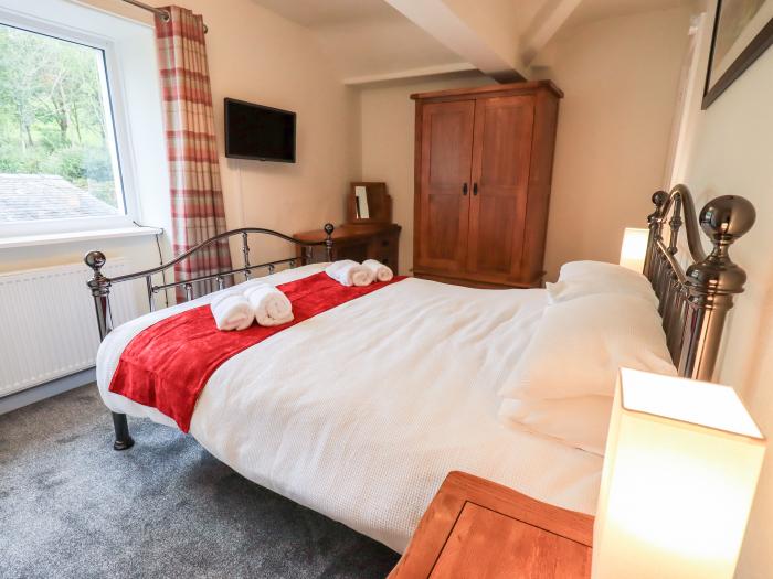 6 Calgarth View, in Windermere, Cumbria. Amenities nearby. Off-road parking. Pet-friendly. Smart TV.