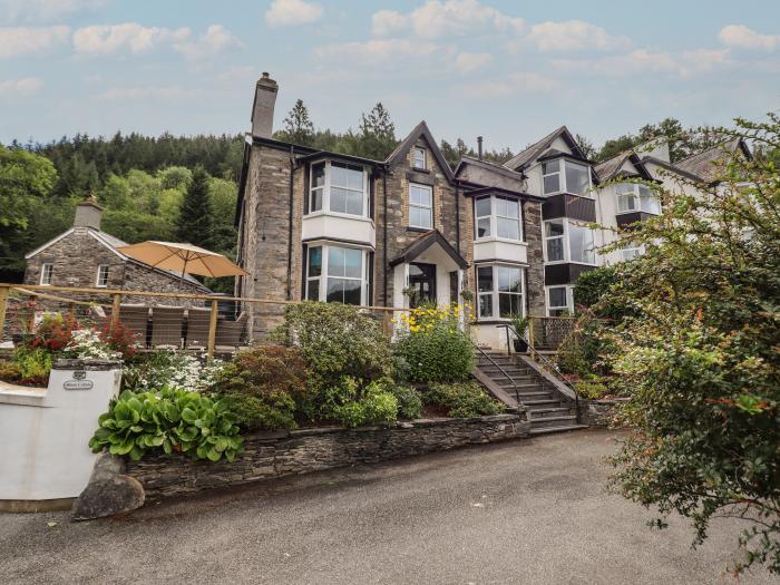 Bron Celyn 4 bed is in Betws-Y-Coed, Conwy. Four-bedroom home enjoying rural views. In National Park