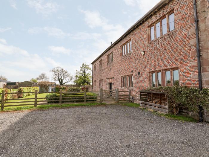 Cromwells Manor, Woodhey Green near Bunbury, Cheshire, Grade II Listed, Countryside, Rural, Parking.