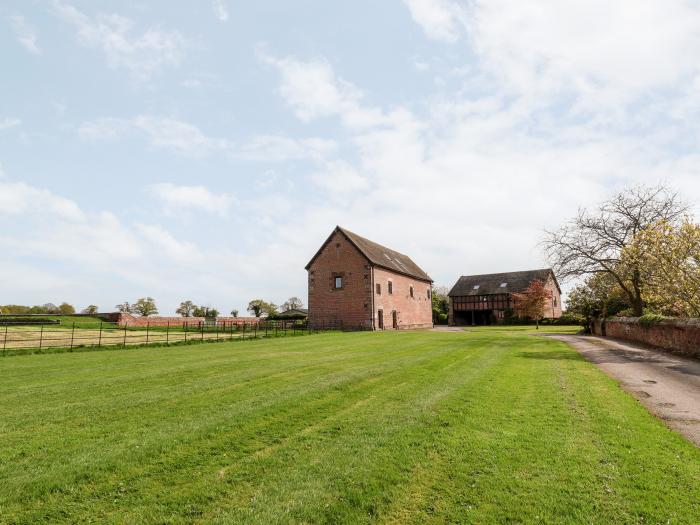 Cromwells Manor, Woodhey Green near Bunbury, Cheshire, Grade II Listed, Countryside, Rural, Parking.