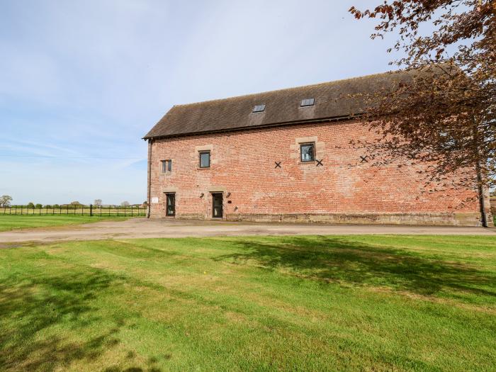 Cromwells Manor, Woodhey Green near Bunbury, Cheshire, Grade II Listed, Countryside, Rural, Parking.