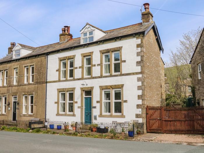 Valley View, Kettlewell, North Yorkshire. Close to Yorkshire Dales AONB. Close to a shop, pub, river