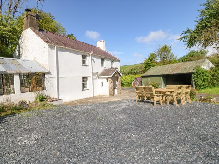 Mill House (Main House), Sarn Meyllteyrn, Gwynedd. Woodburning stove. Games room. WiFi