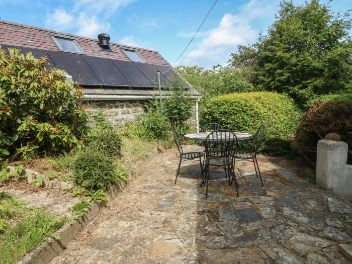 Mill House (Main House), Sarn Meyllteyrn, Gwynedd. Woodburning stove. Games room. WiFi