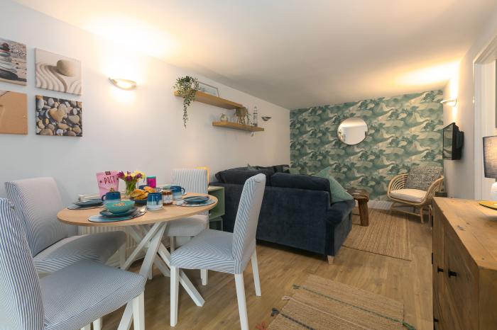 Dream Achieved, St Ives, Cornwall, close to amenities and the beach, stylish, first-floor apartment.