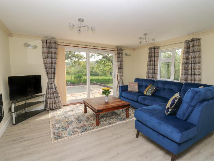 Erw Lon in Rhydyfelin near Aberystwyth, Ceredigion. Spacious grounds. Child-friendly. Ample parking.