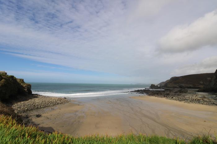 2 The Old Cornstore, St Agnes