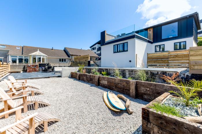 Breakers View in Polzeath, Cornwall. Sea views. Private driveway. Contemporary. Coastal. CCTV. WiFi.