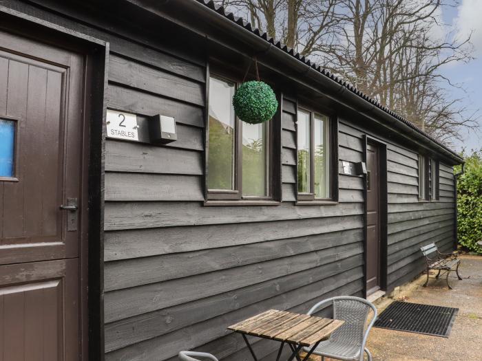 The Old Saw Mill, Wye, Kent, large, private patio with furniture, pet-friendly, single-storey, 8bed.