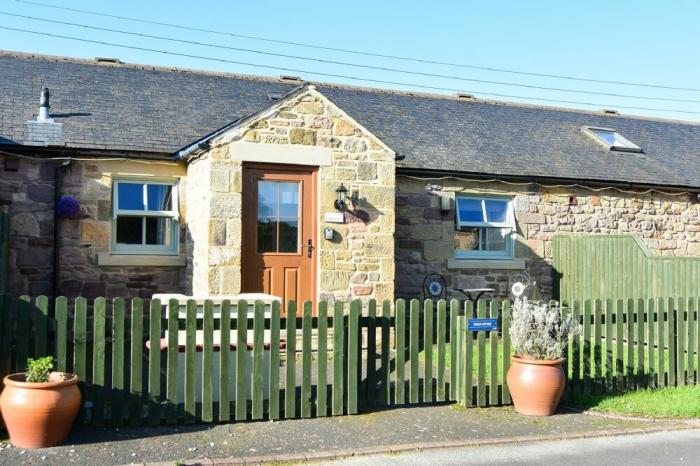 Dunlin Cottage - Lucker Steadings, Lucker