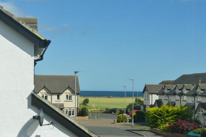 Luna Tide, Seahouses