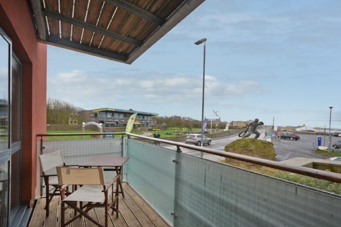 Castle View at the Viking, Seahouses