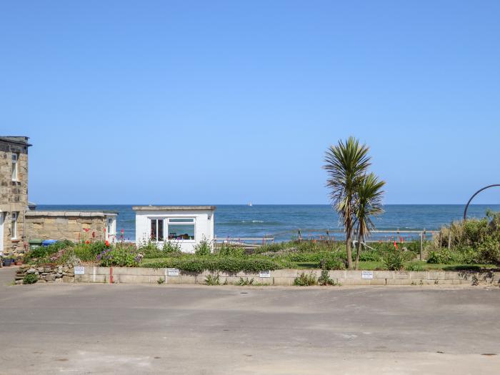 Island View, Amble