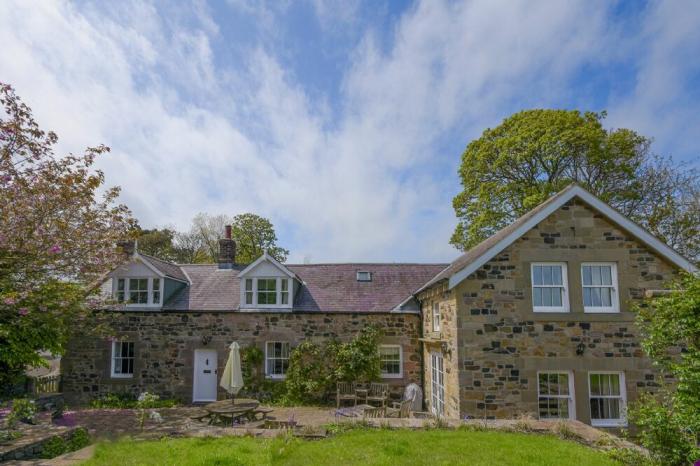 Newton Cottage, Newton-By-The-Sea