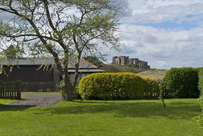 Armstrong Cottages No6, Bamburgh