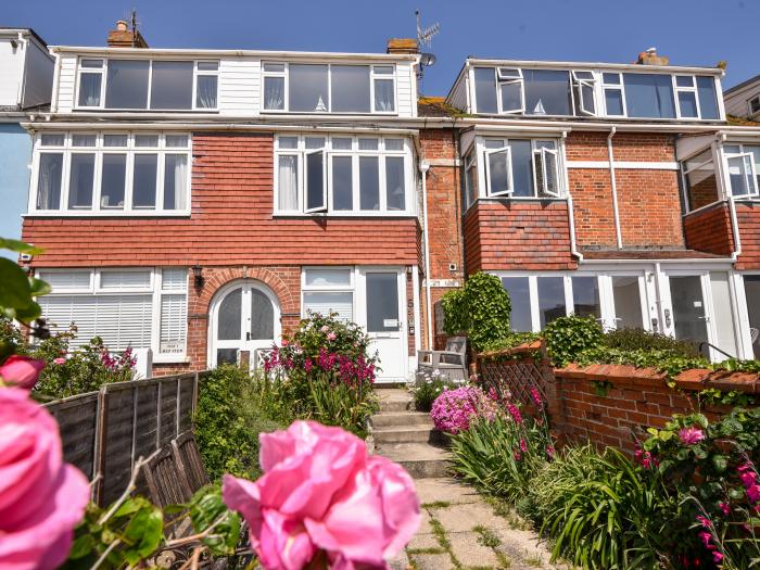 3, 5 Ozone Terrace, Lyme Regis, close to amenities, close to beach, open-plan living space, parking.