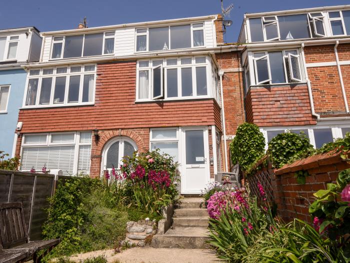 3, 5 Ozone Terrace, Lyme Regis, close to amenities, close to beach, open-plan living space, parking.