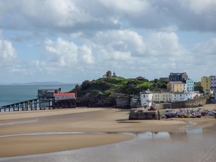 1 St. Marys Court, Tenby