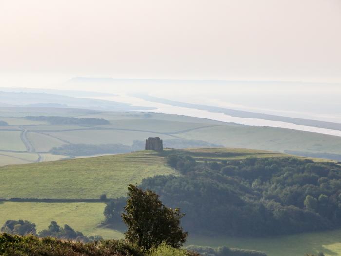 Dairy Cottage nr Abbotsbury, Dorset. Three-bedroom, thatched cottage with rural views. Pet-friendly.