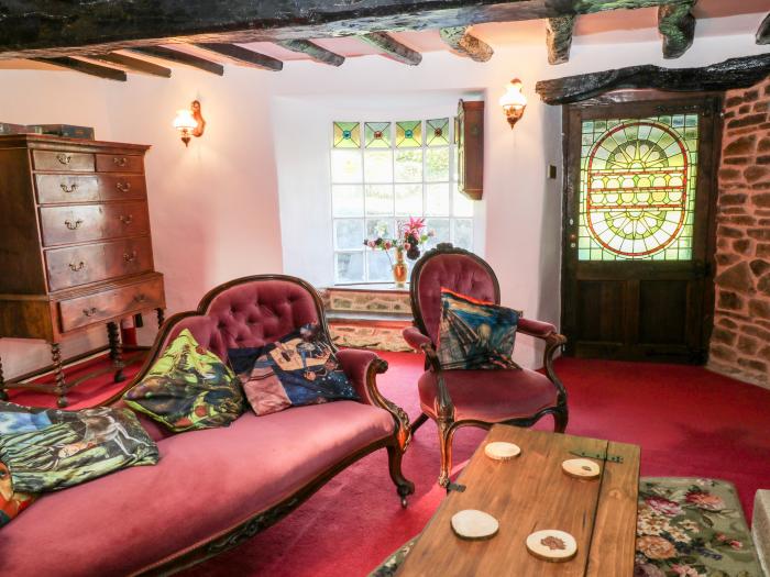 Kellacott Cottage near Lifton in Devon. Countryside views and near National Park. Adult-only cottage