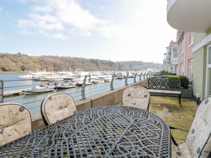 30 Dart Marina, Dartmouth, Devon, ground-floor apartment, views across the river and marina 2bedroom