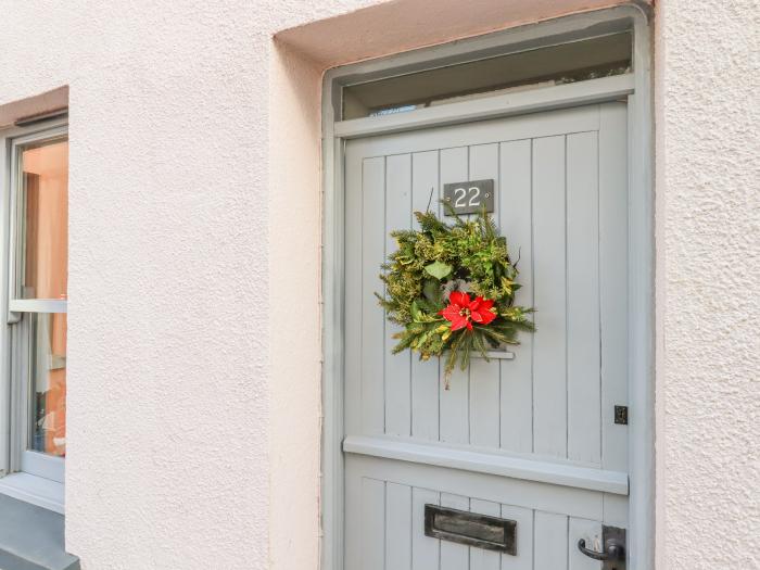 The Cottage on The Square, in the centre of Chagford, Devon. Near a shop, pub & church. Pet-friendly