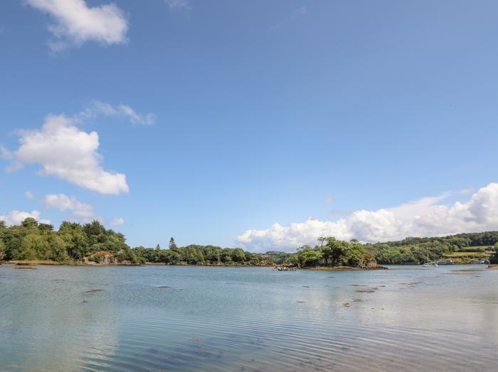 Ynys Faelog, Menai Bridge