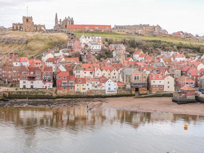 Sunset View in Whitby, North Yorkshire. Penhouse Apartment with lift. Sea views. Designated parking.