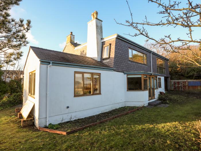 Ynys Faelog Cottage, Menai Bridge