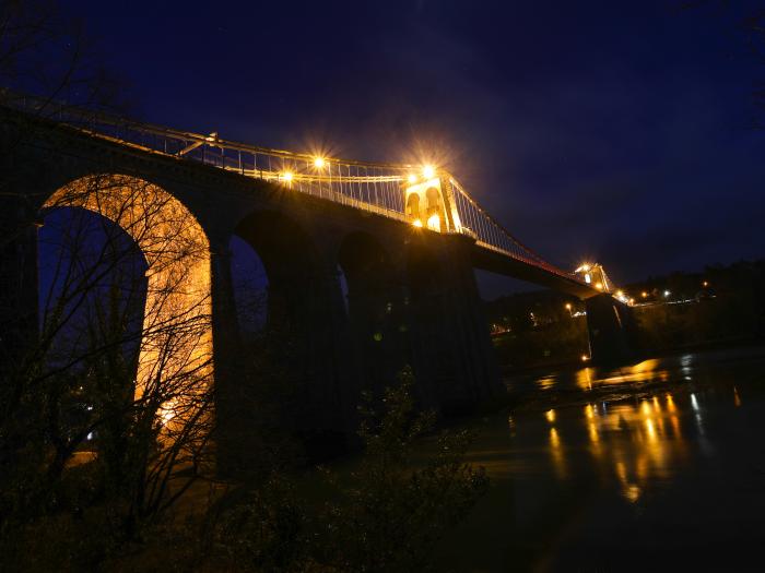 Ynys Faelog Cottage, Menai Bridge