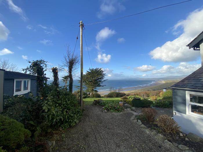 Sibrwd Y Mor, Harlech, Gwynedd