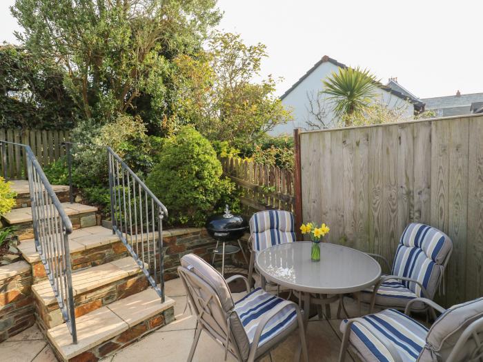 18 Sarahs View, Padstow, Cornwall, Mid-terrace, Open-plan, Double and twin bedrooms, Courtyard, WiFi