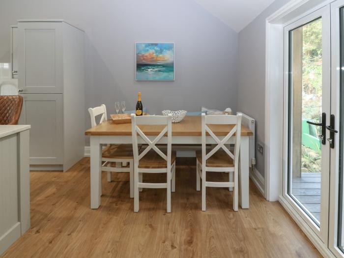 Belle View is near Abersoch in Gwynedd. Four-bedroom home with en-suite bedrooms. Hot tub. Stylish