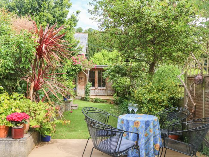 9 Coronation Road in Salcombe, Devon. Near a beach. Off-road parking. Pet-friendly. Enclosed garden.