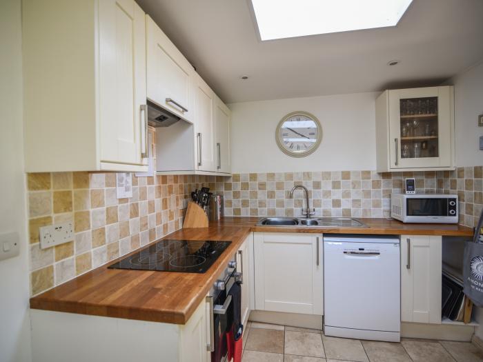 21 Mill Green, Lyme Regis, Dorset. Beach and eateries nearby, pet-friendly and enclosed lawn garden.