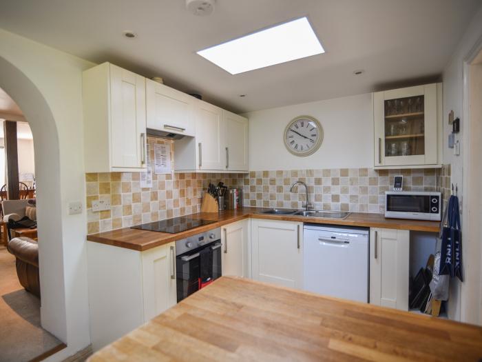 21 Mill Green, Lyme Regis, Dorset. Beach and eateries nearby, pet-friendly and enclosed lawn garden.