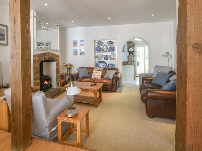 21 Mill Green, Lyme Regis, Dorset. Beach and eateries nearby, pet-friendly and enclosed lawn garden.