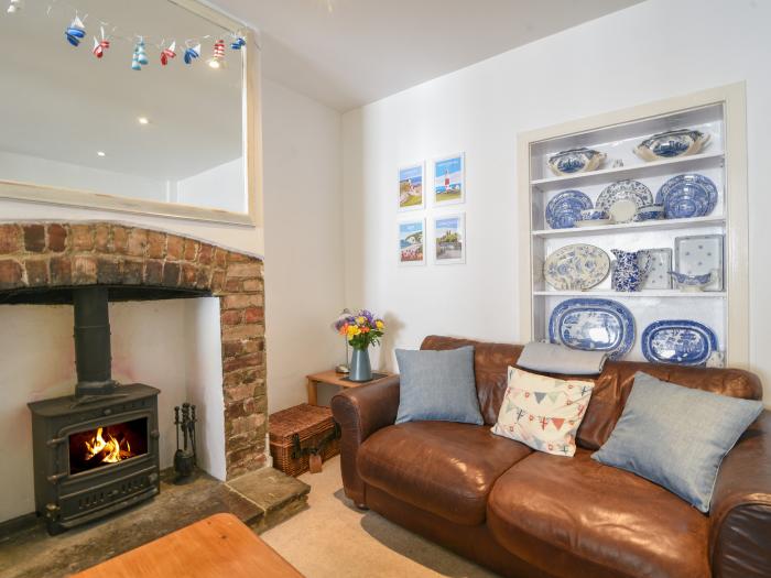 21 Mill Green, Lyme Regis, Dorset. Beach and eateries nearby, pet-friendly and enclosed lawn garden.